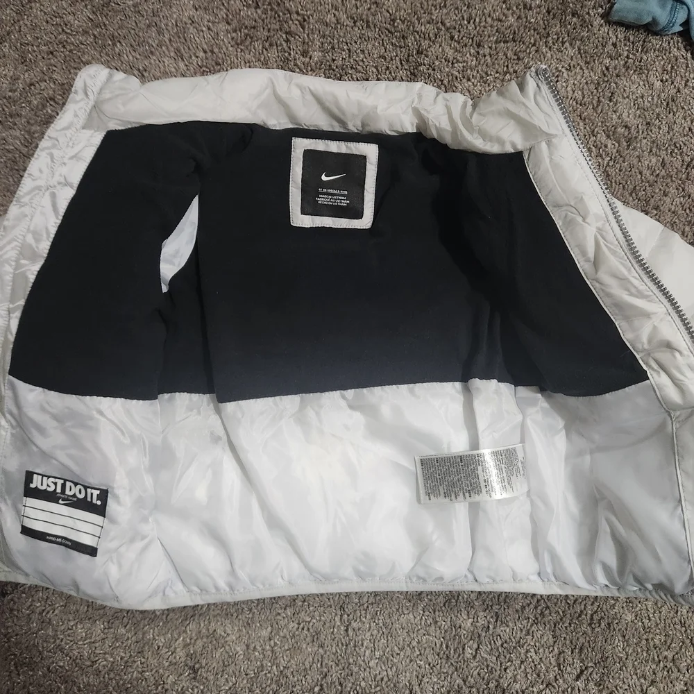 Nike Kids White Puffer Jacket